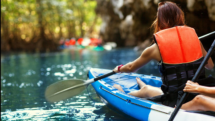 what to wear kayaking and Canoeing
